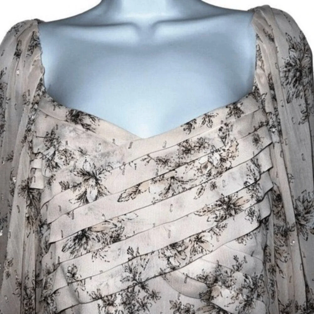 EXPRESS Light Pink‎ Chiffon Floral With Silver Threading Blouse NWOT Size Small - Picture 3 of 9